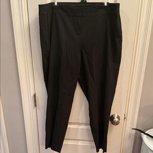 Eileen fisher Elegant Black Women's ankle pants. Size large